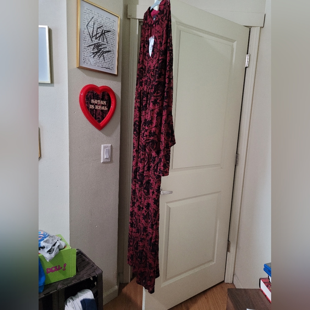 Unique Vintage Red/Black Katrina Embroidered Kaftan in OS Plus - Picture 3 of 6